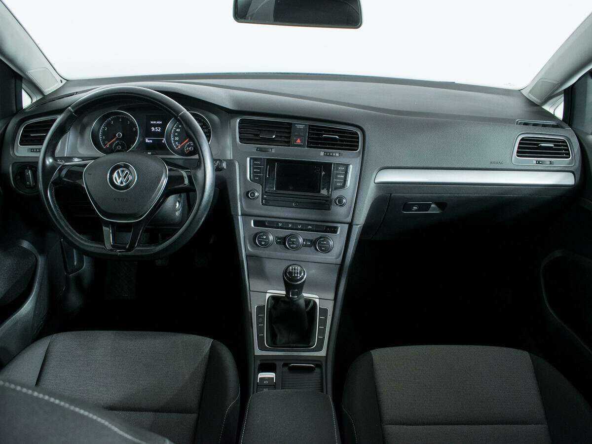 Купить Volkswagen Golf с пробегом. Фото: #11