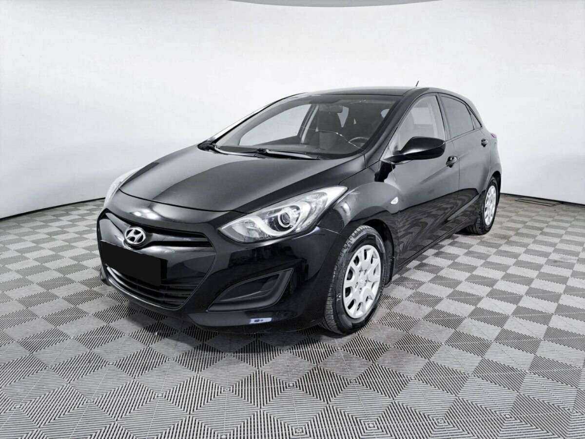 Купить Hyundai i30 с пробегом. Посмотреть фото