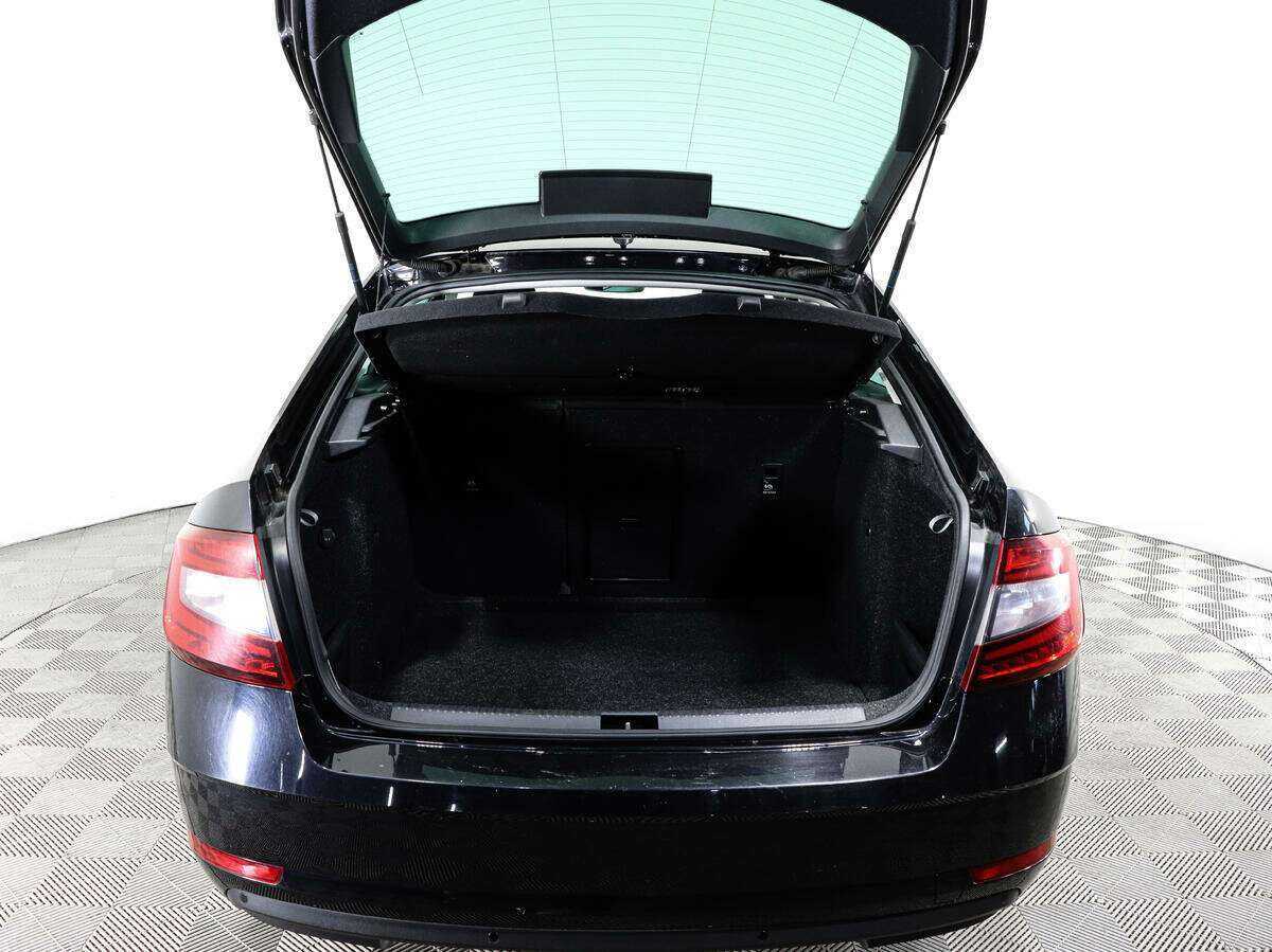 Купить Skoda Octavia с пробегом. Фото: #17