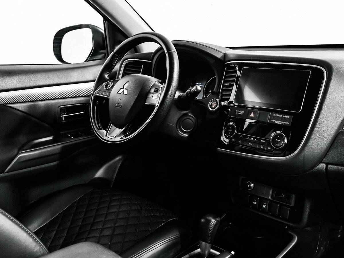 Купить Mitsubishi Outlander с пробегом. Фото: #8