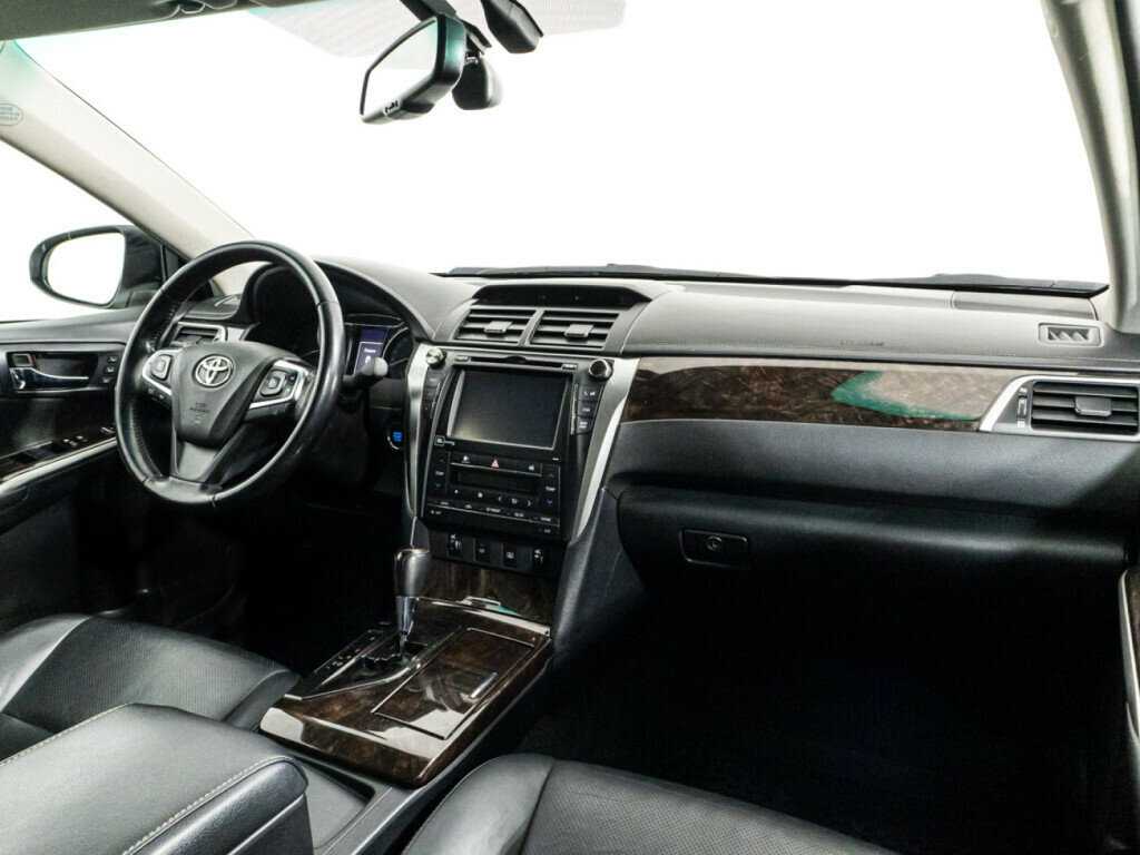 Купить Toyota Camry с пробегом. Фото: #8