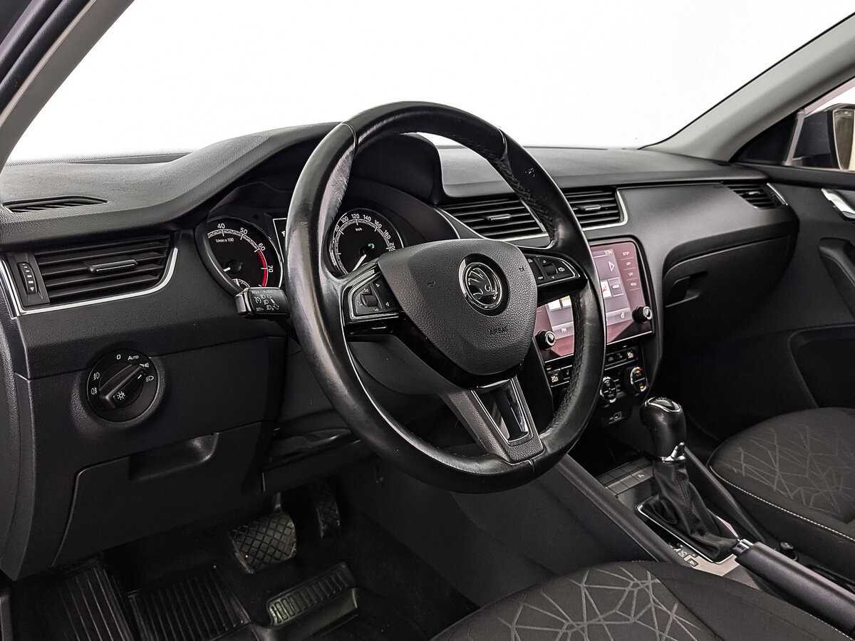 Купить Skoda Octavia с пробегом. Фото: #14