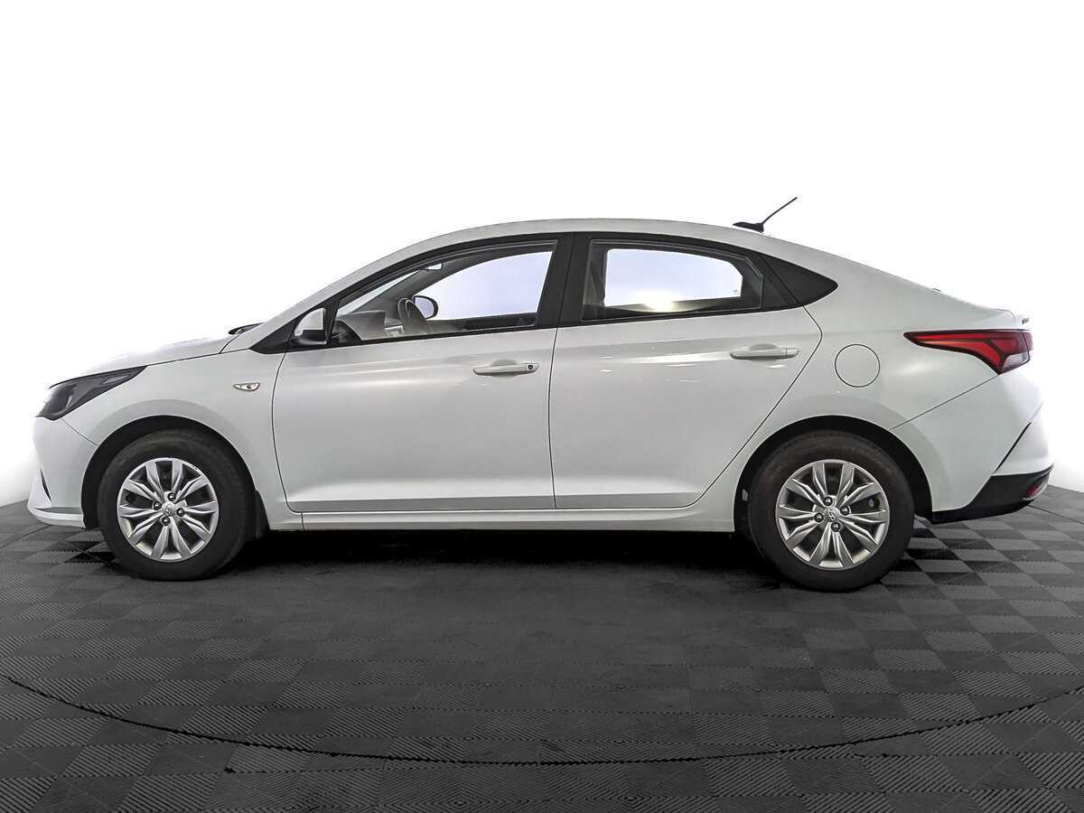 Купить Hyundai Solaris с пробегом. Фото: #7