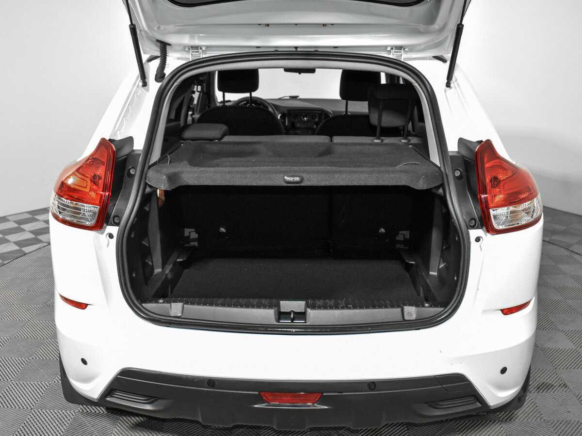 Купить Lada (ВАЗ) XRAY с пробегом. Фото: #16