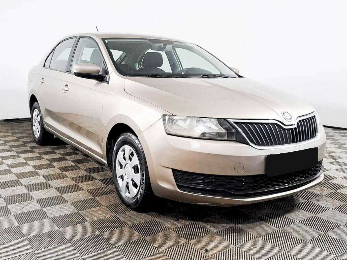 Купить Skoda Rapid с пробегом. Фото: #2