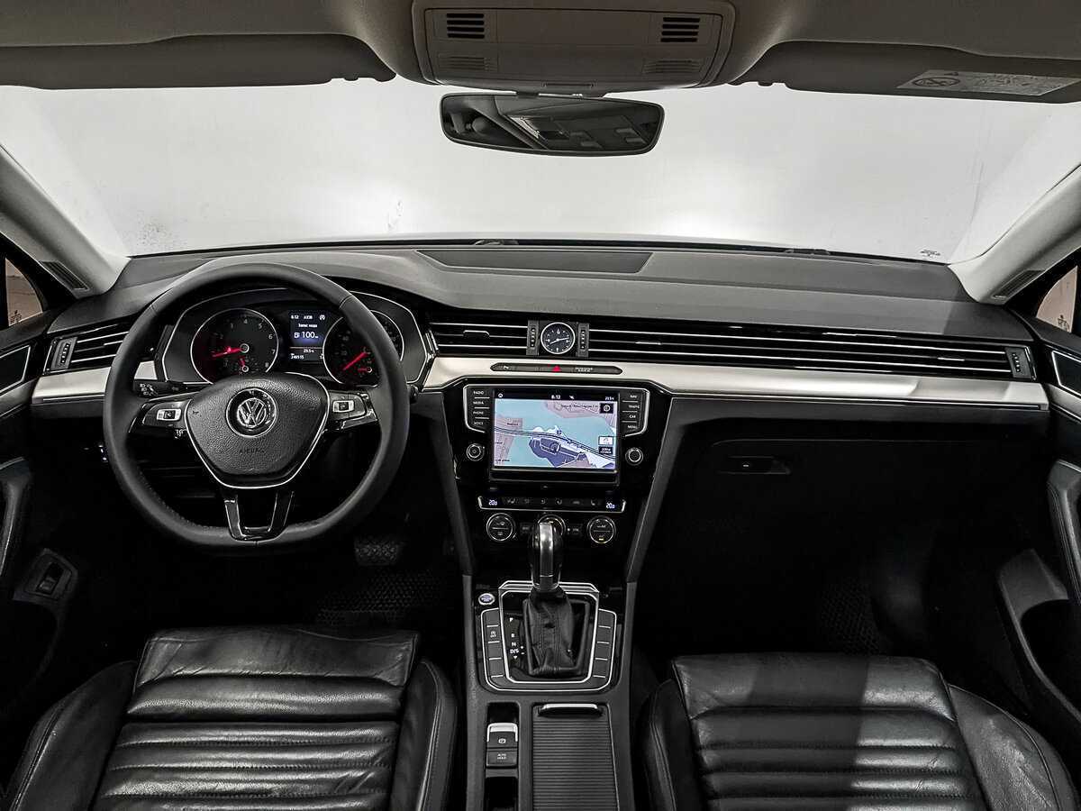 Купить Volkswagen Passat с пробегом. Фото: #13