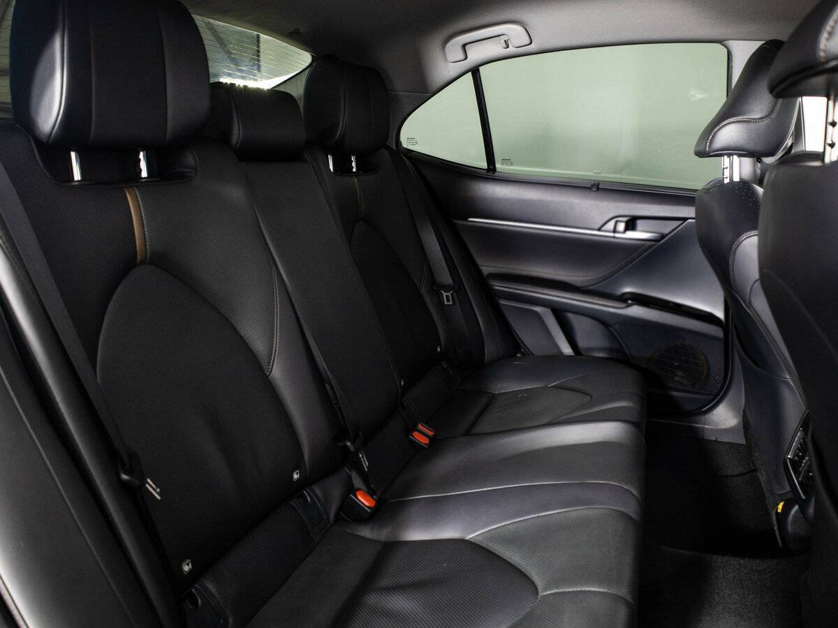 Купить Toyota Camry с пробегом. Фото: #9
