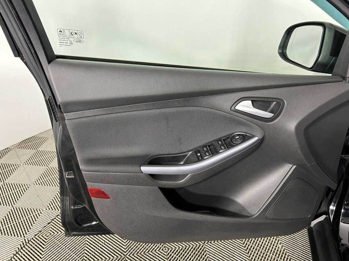 Купить Ford Focus с пробегом. Фото: #7