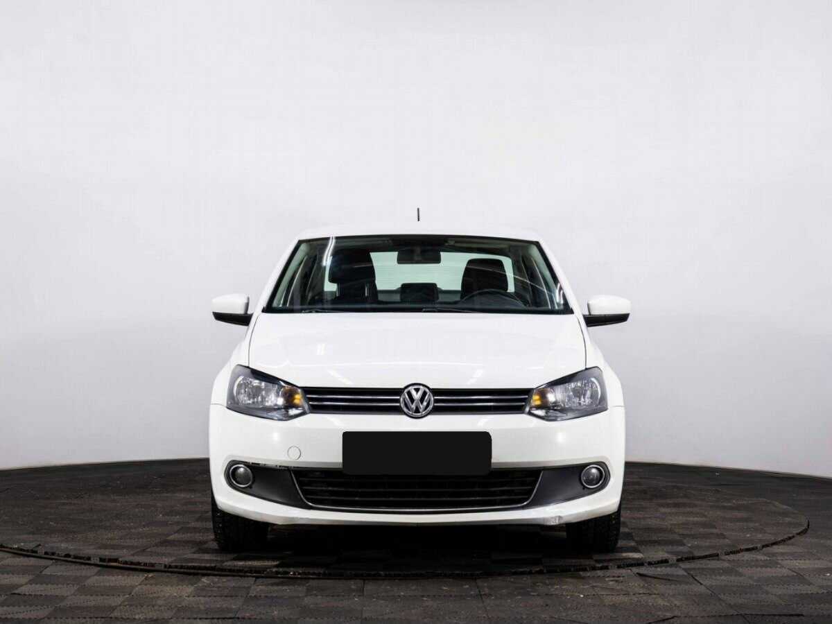 Купить Volkswagen Polo с пробегом. Фото: #1