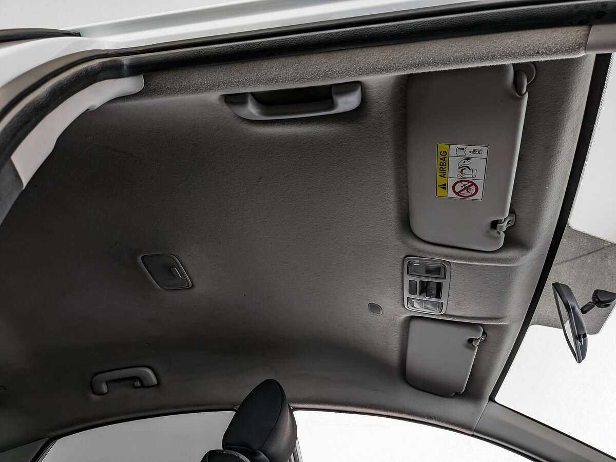 Купить Hyundai Solaris с пробегом. Фото: #18