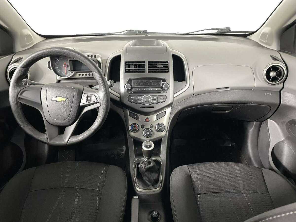 Купить Chevrolet Aveo с пробегом. Фото: #5