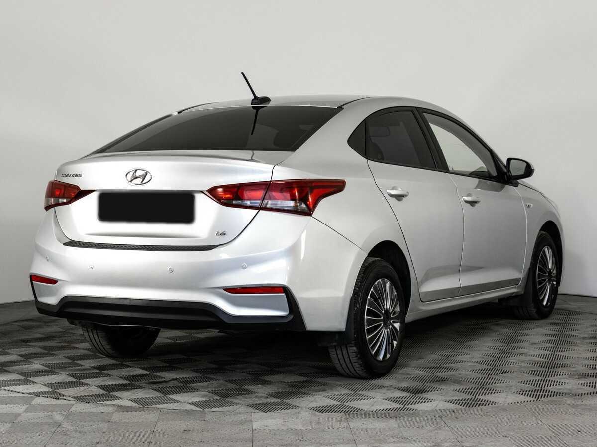 Купить Hyundai Solaris с пробегом. Фото: #3