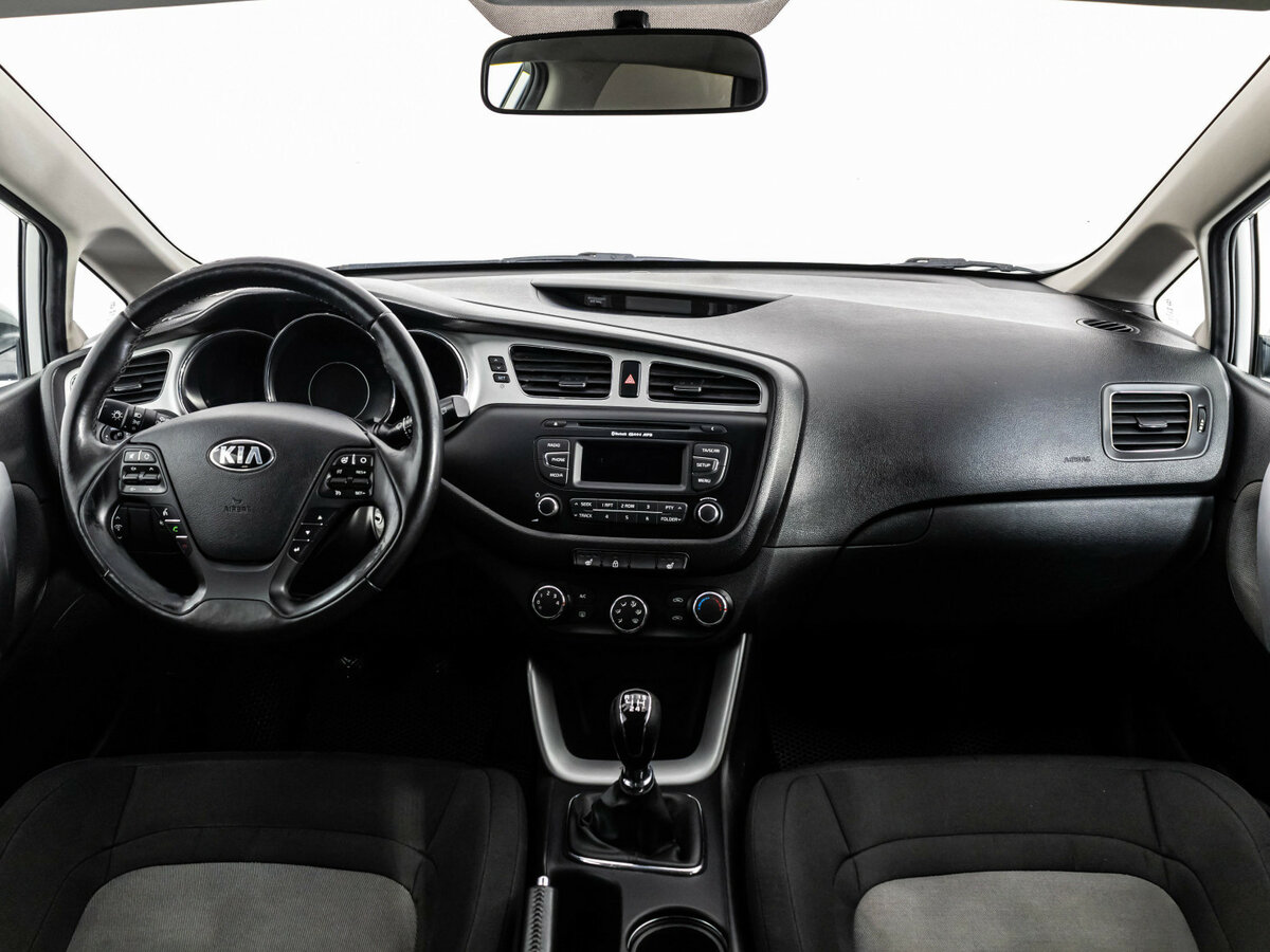 Купить Kia Ceed с пробегом. Фото: #7