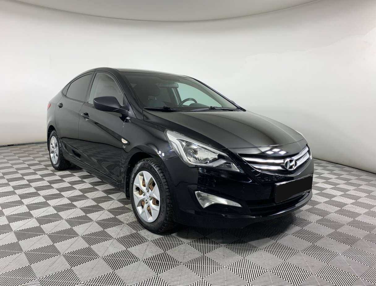 Купить Hyundai Solaris с пробегом. Фото: #2