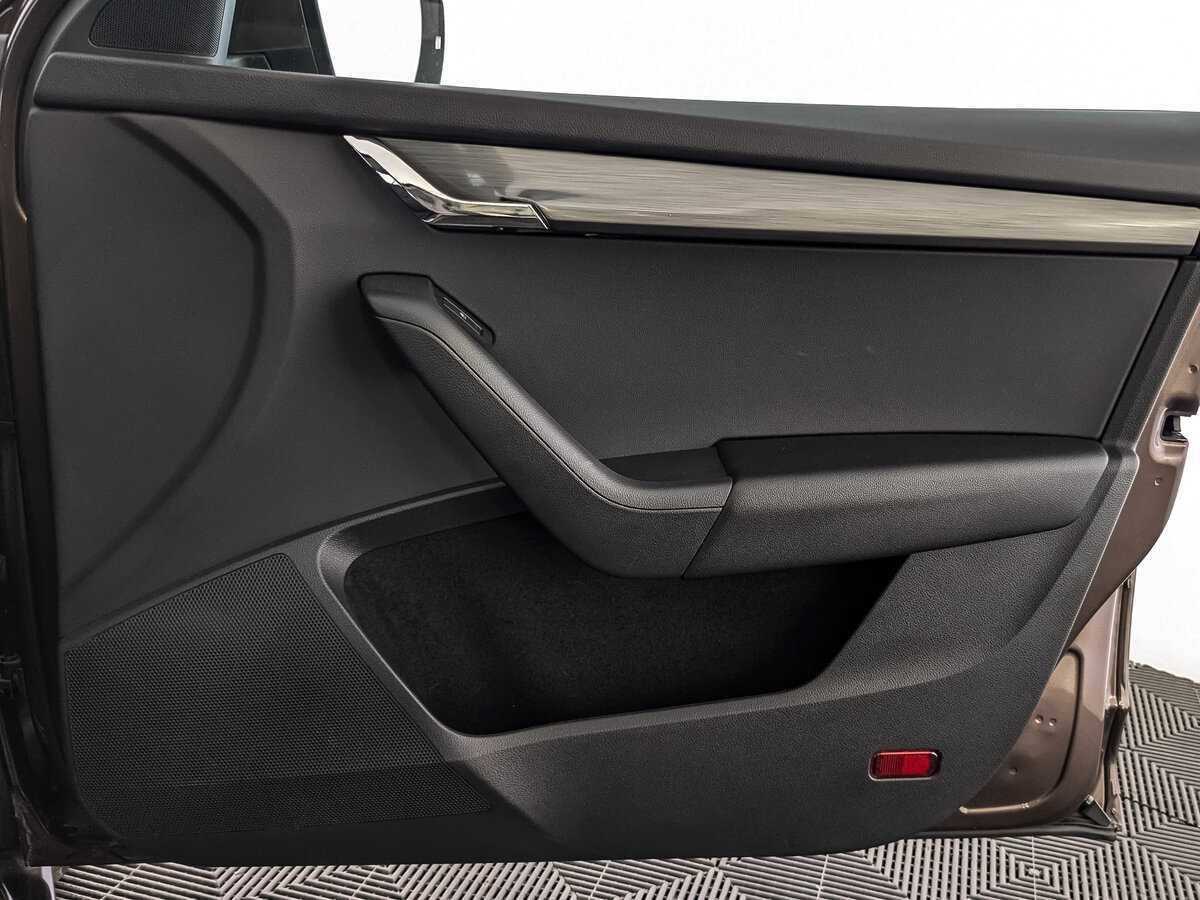 Купить Skoda Octavia с пробегом. Фото: #21