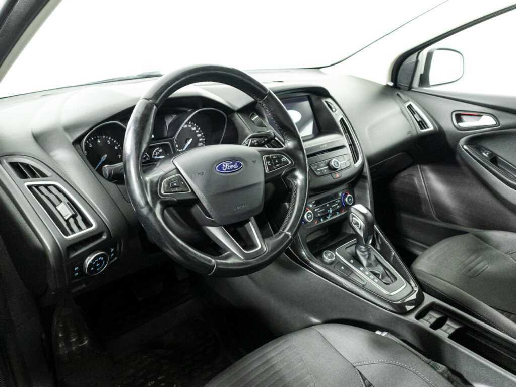 Купить Ford Focus с пробегом. Фото: #10