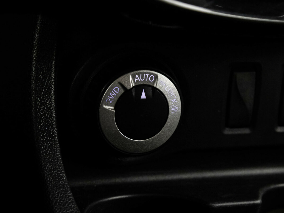 Купить Nissan Terrano с пробегом. Фото: #10