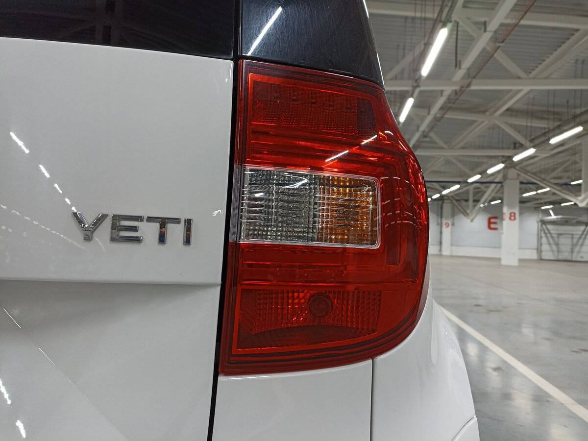 Купить Skoda Yeti с пробегом. Фото: #8