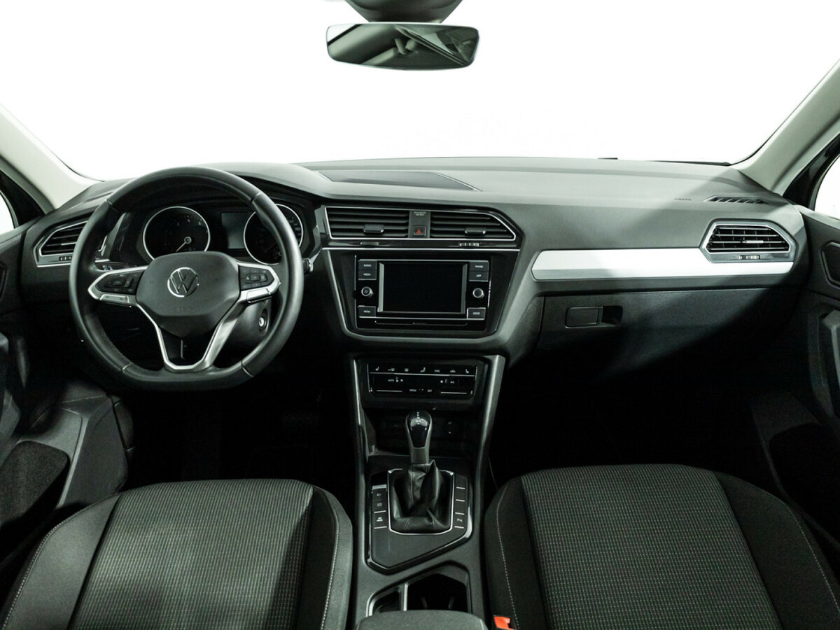 Купить Volkswagen Tiguan с пробегом. Фото: #10
