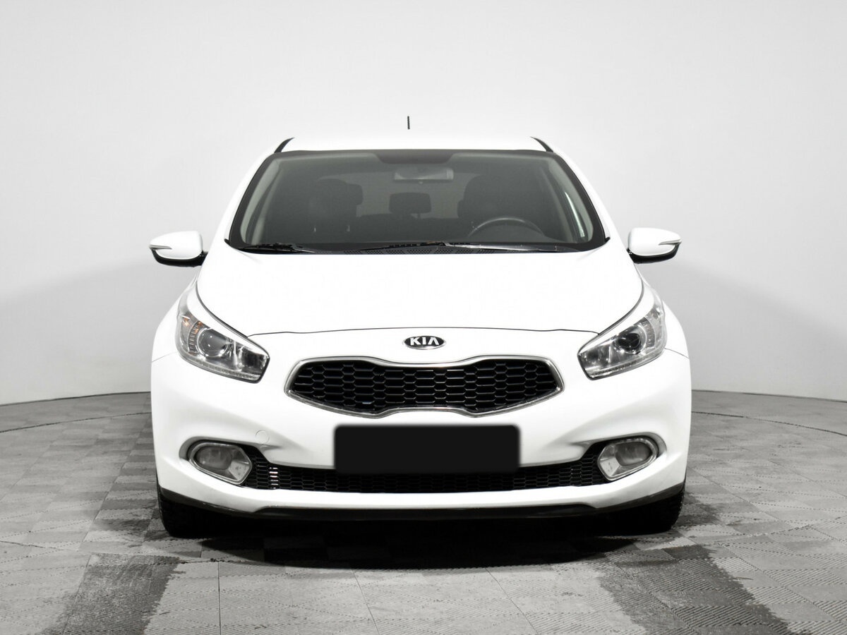 Купить Kia Ceed с пробегом. Фото: #1
