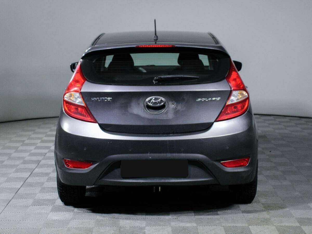 Купить Hyundai Solaris с пробегом. Фото: #4