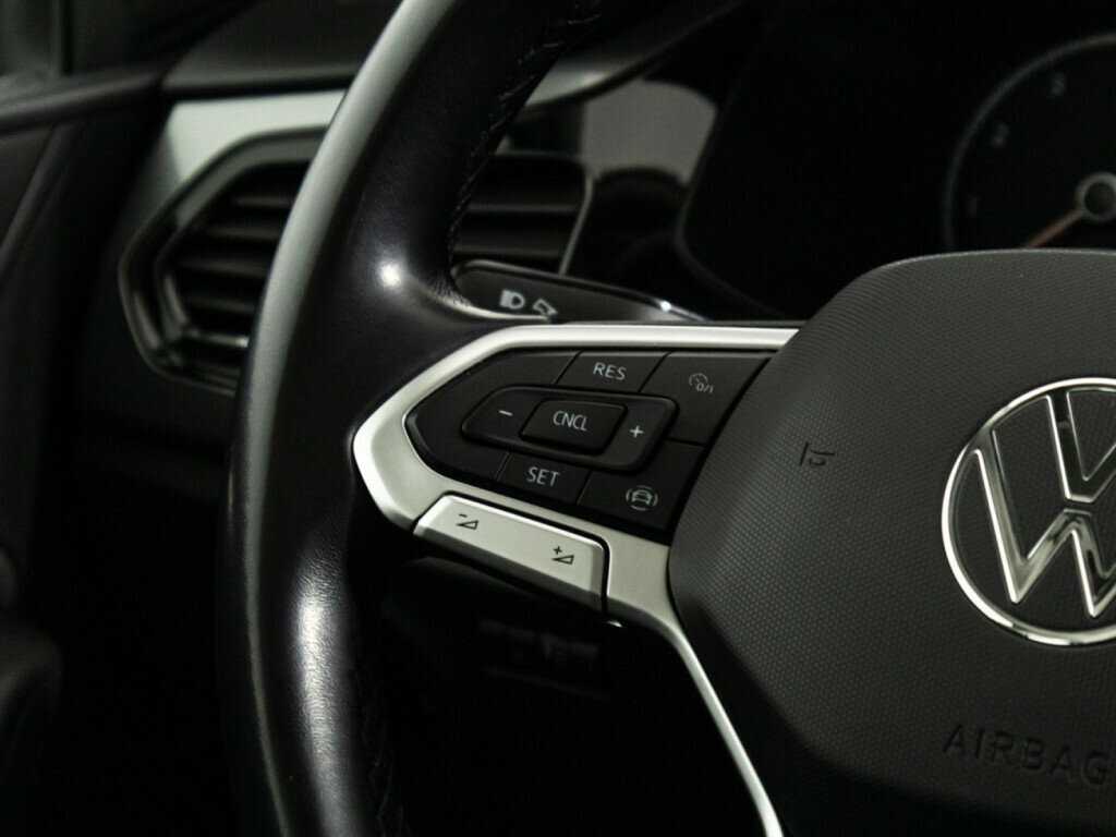 Купить Volkswagen Polo с пробегом. Фото: #17