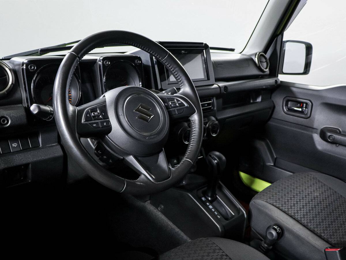 Купить Suzuki Jimny с пробегом. Фото: #9