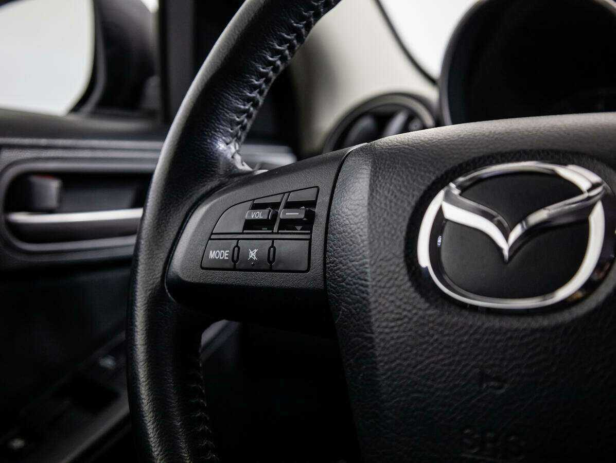 Купить Mazda 3 с пробегом. Фото: #14