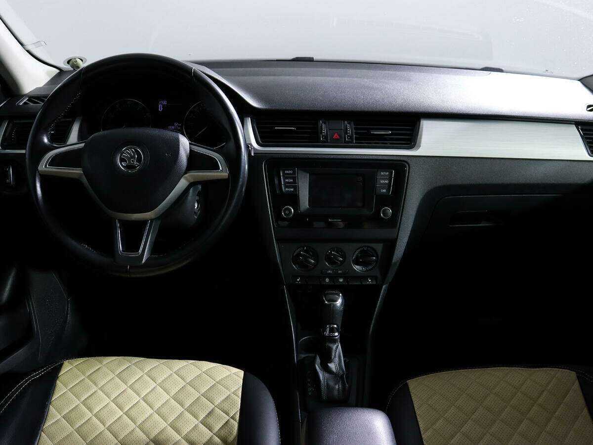 Купить Skoda Rapid с пробегом. Фото: #8