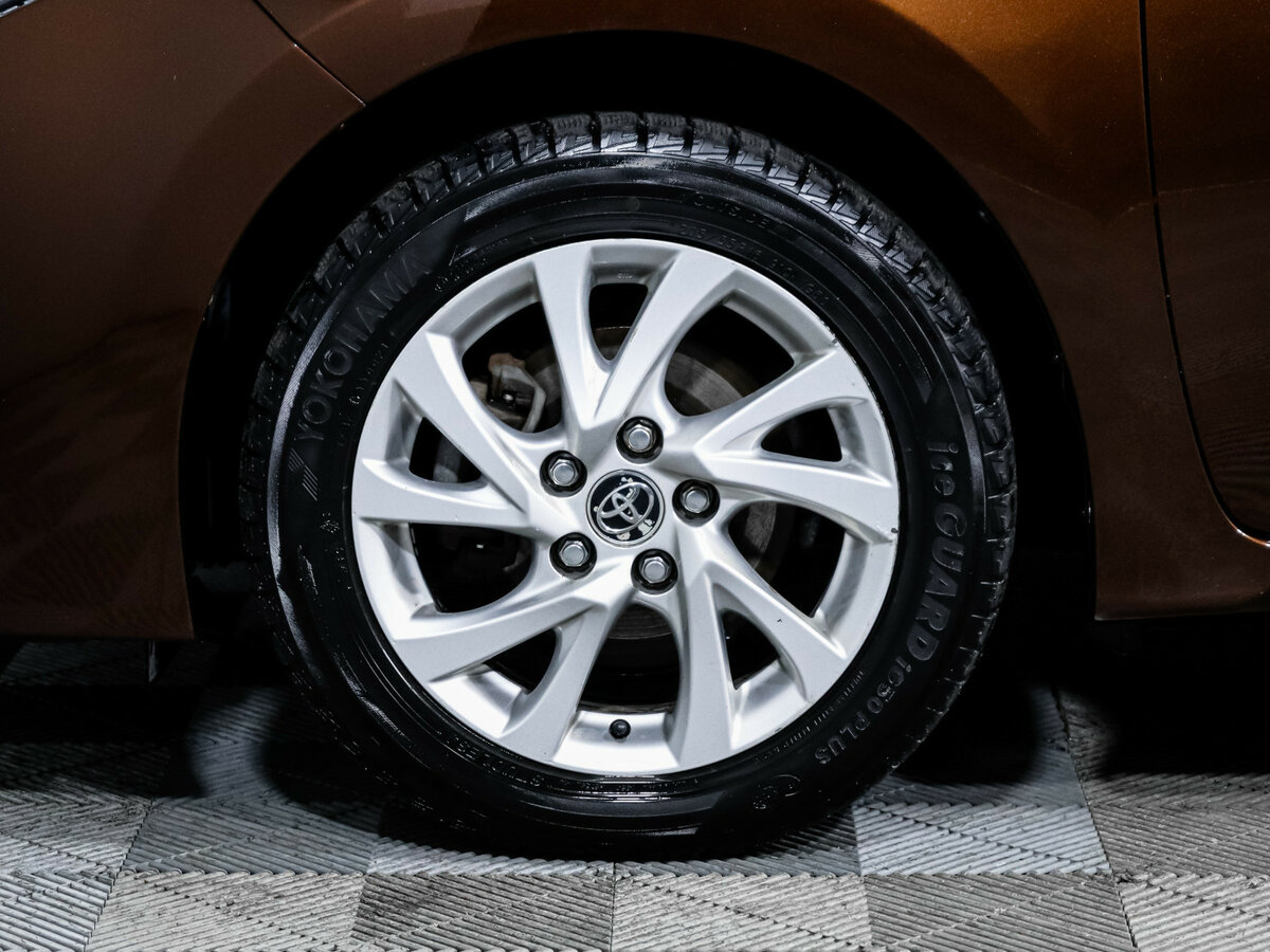 Купить Toyota Corolla с пробегом. Фото: #11