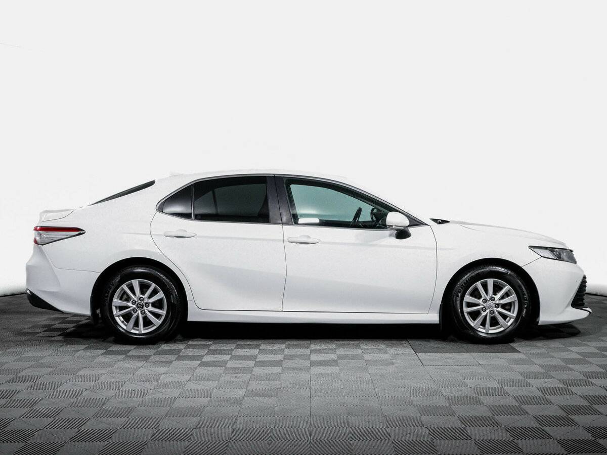 Купить Toyota Camry с пробегом. Фото: #3
