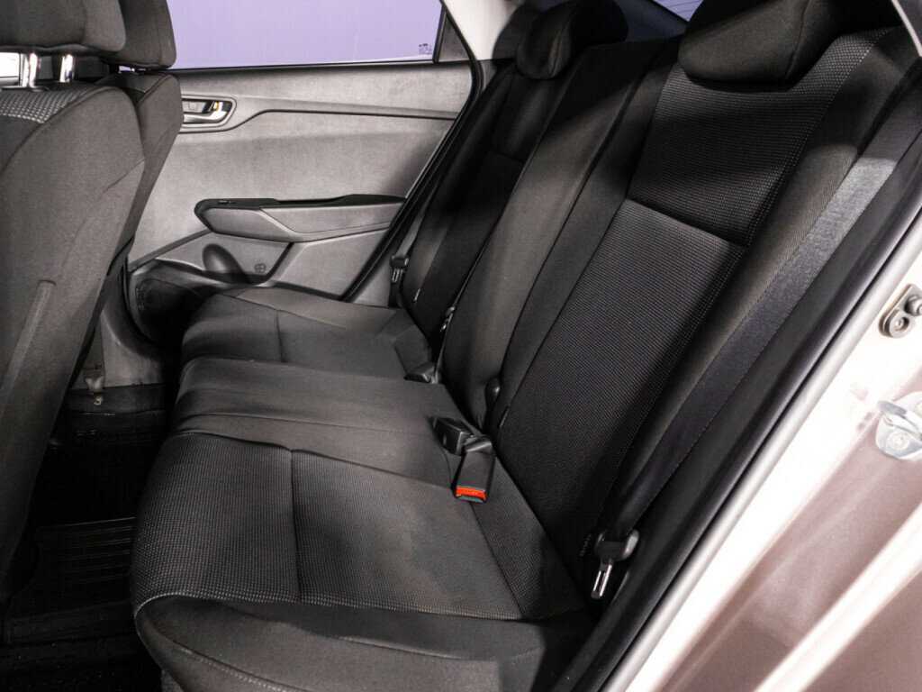 Купить Hyundai Solaris с пробегом. Фото: #9