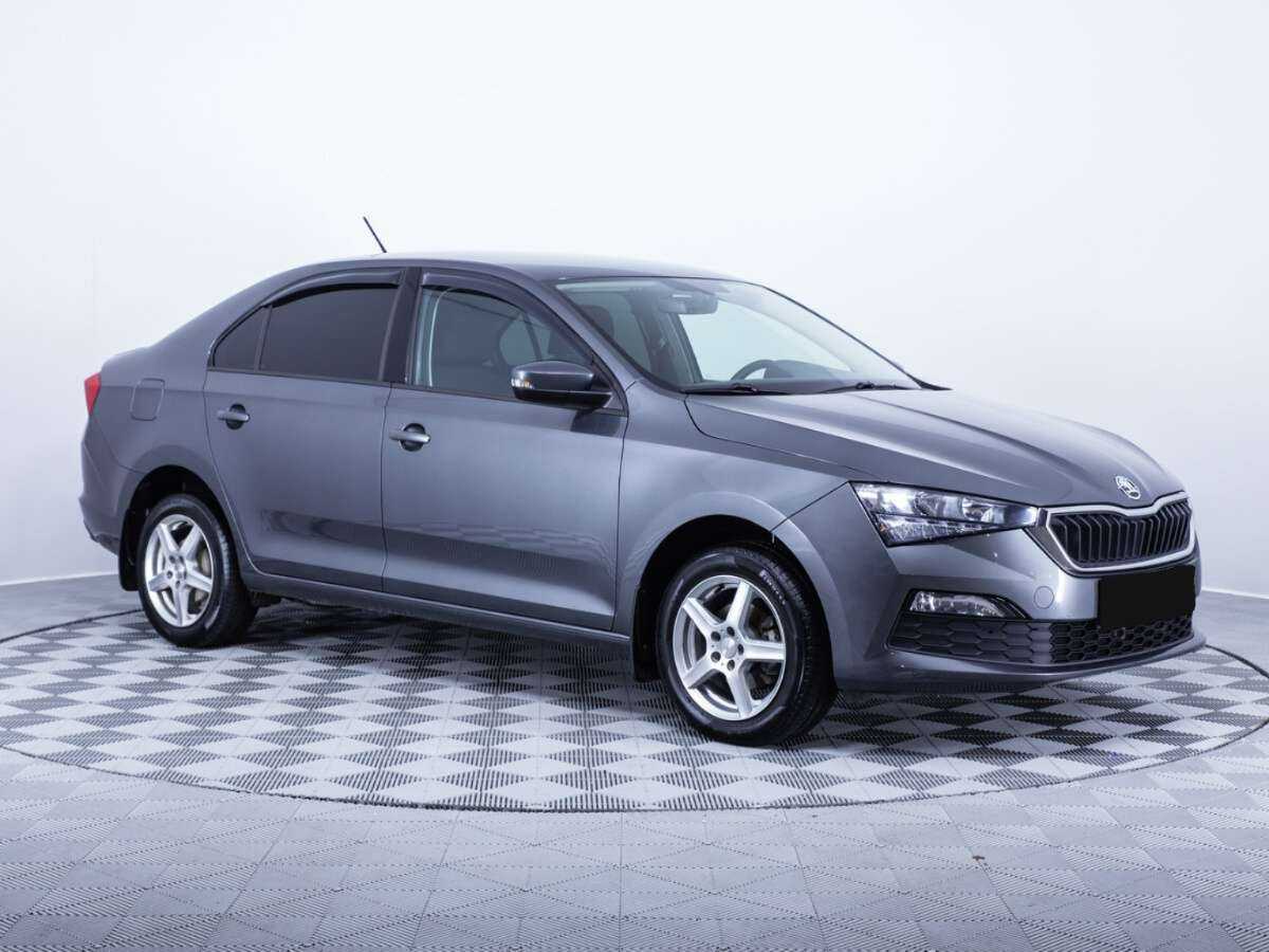 Купить Skoda Rapid с пробегом. Фото: #2