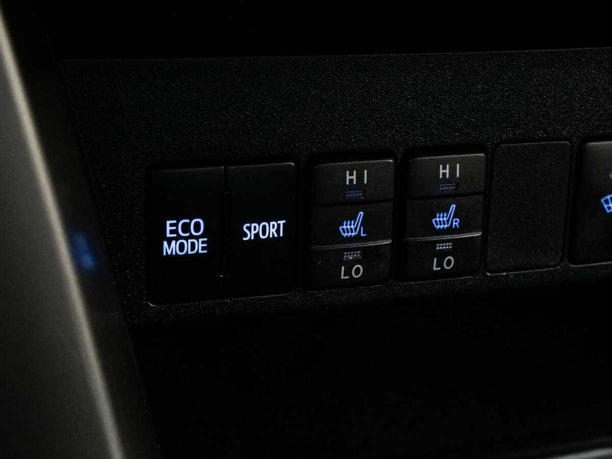 Купить Toyota RAV4 с пробегом. Фото: #9