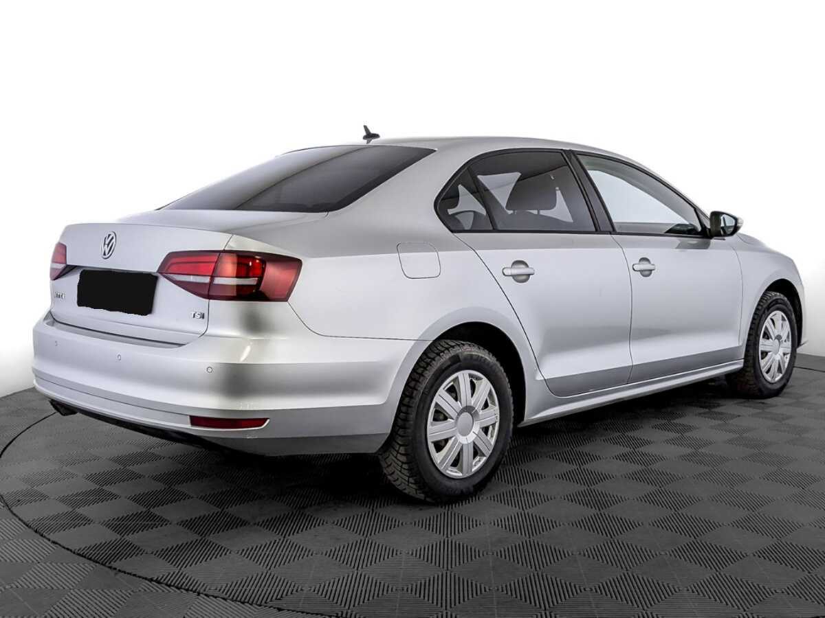 Купить Volkswagen Jetta с пробегом. Фото: #4