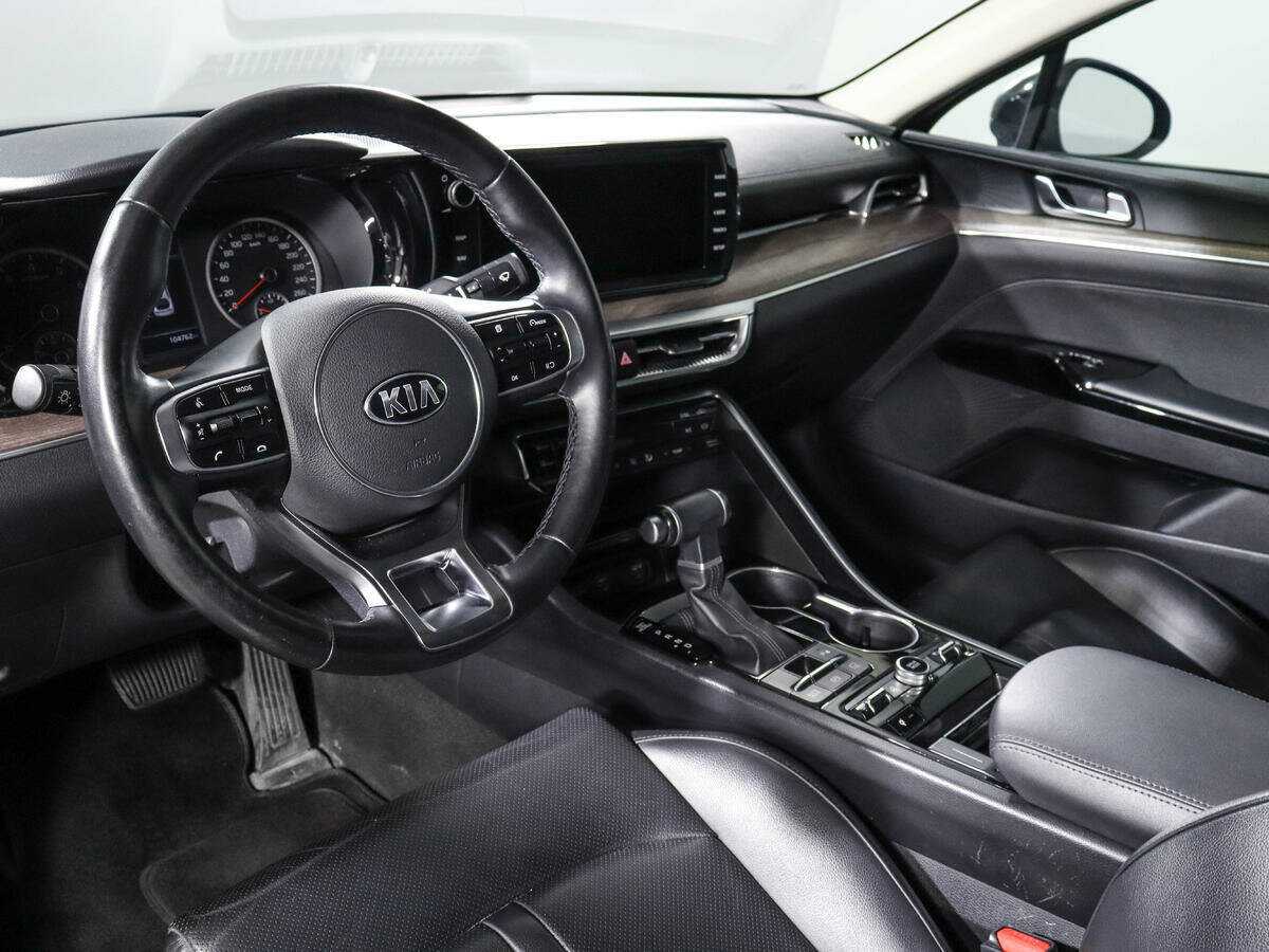 Купить Kia K5 с пробегом. Фото: #11