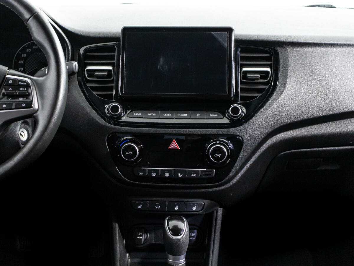 Купить Hyundai Solaris с пробегом. Фото: #13