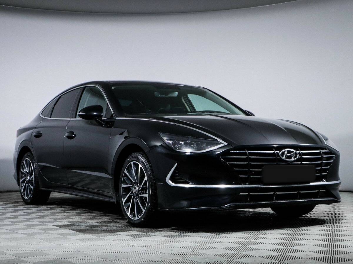 Купить Hyundai Sonata с пробегом. Фото: #2