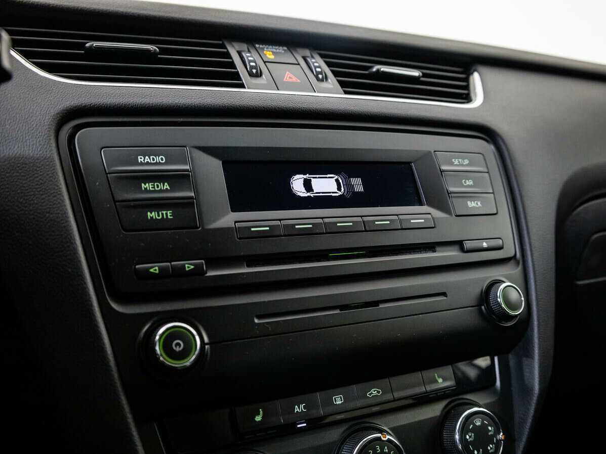 Купить Skoda Octavia с пробегом. Фото: #14