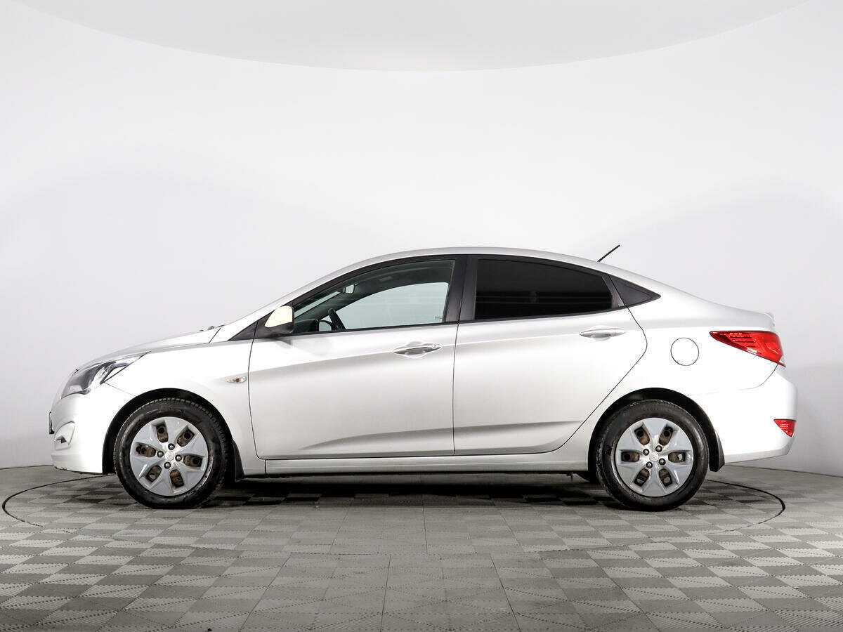 Купить Hyundai Solaris с пробегом. Фото: #7