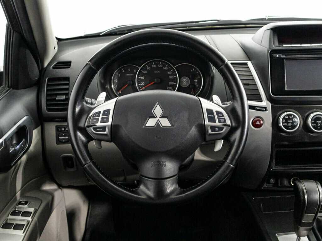 Купить Mitsubishi Pajero Sport с пробегом. Фото: #15