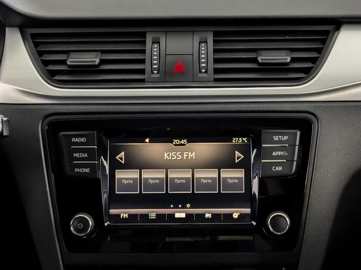 Купить Skoda Rapid с пробегом. Фото: #12