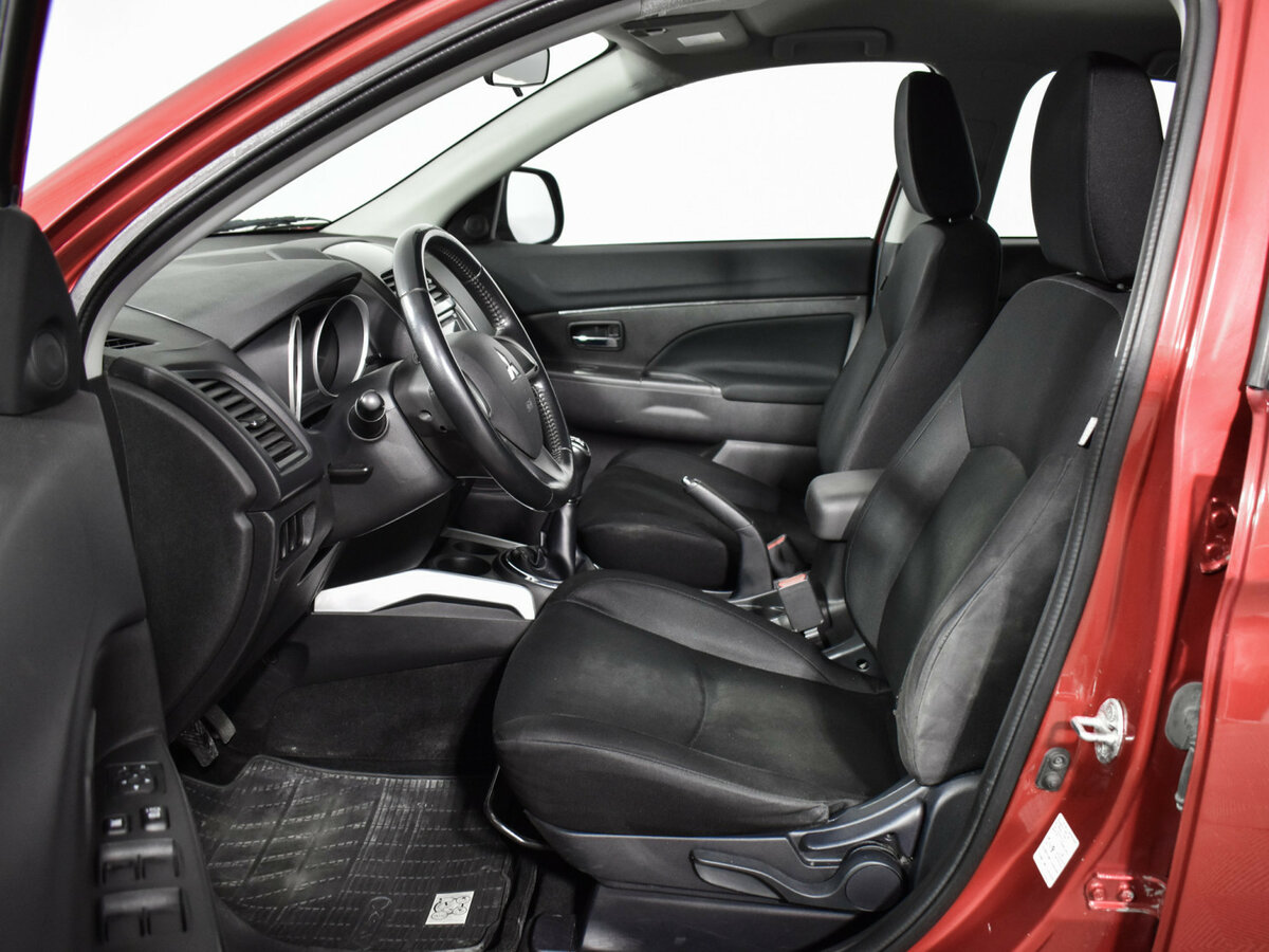 Купить Mitsubishi ASX с пробегом. Фото: #9