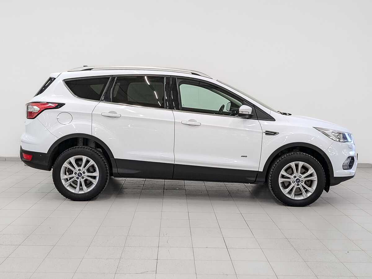 Купить Ford Kuga с пробегом. Фото: #3