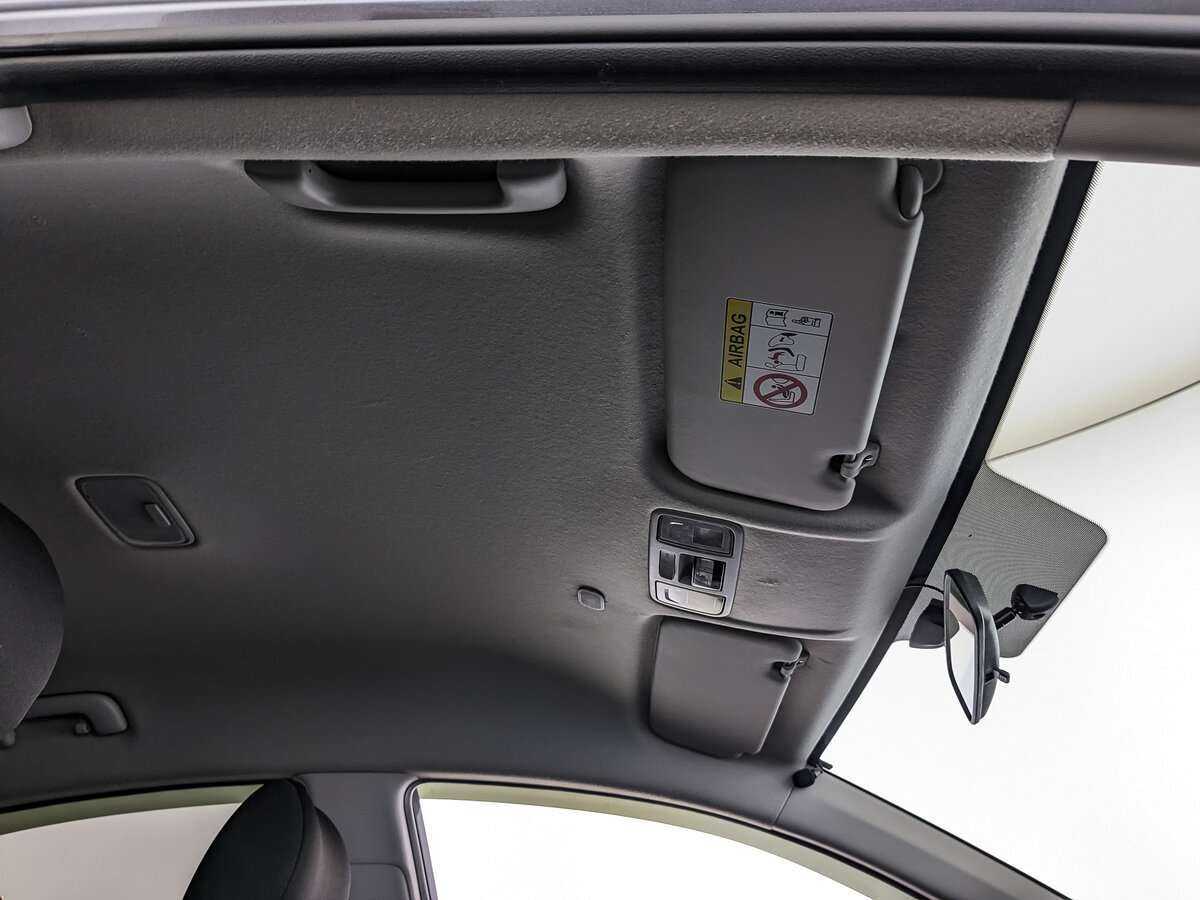 Купить Hyundai Solaris с пробегом. Фото: #22