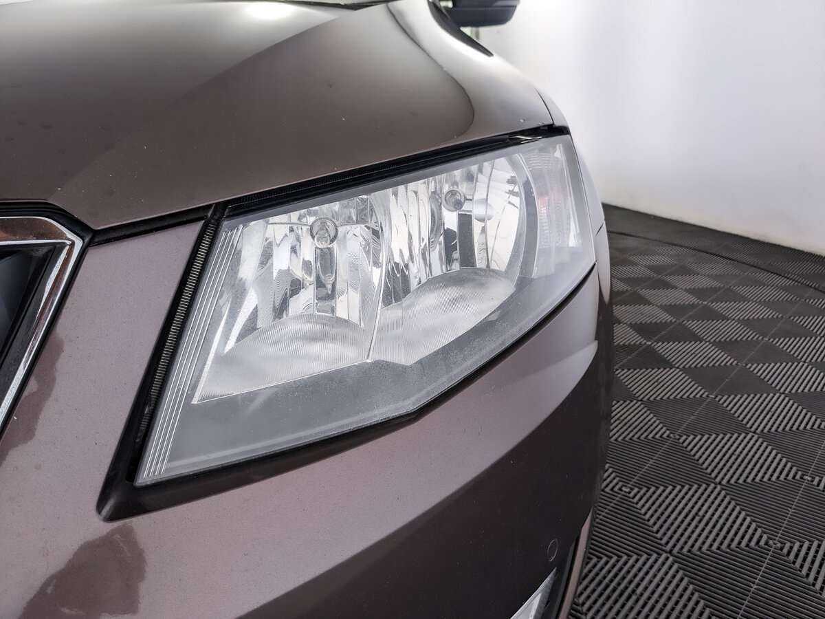 Купить Skoda Octavia с пробегом. Фото: #10