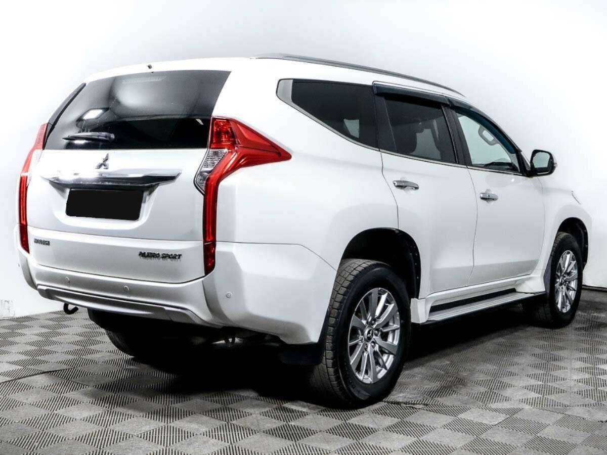 Купить Mitsubishi Pajero Sport с пробегом. Фото: #3