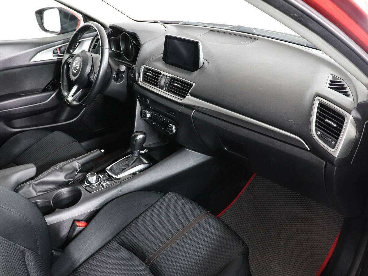 Купить Mazda 3 с пробегом. Фото: #9