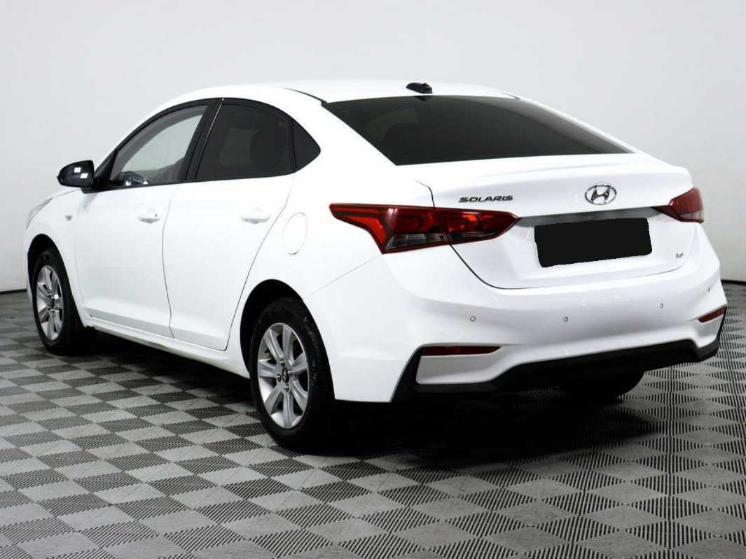 Купить Hyundai Solaris с пробегом. Фото: #6