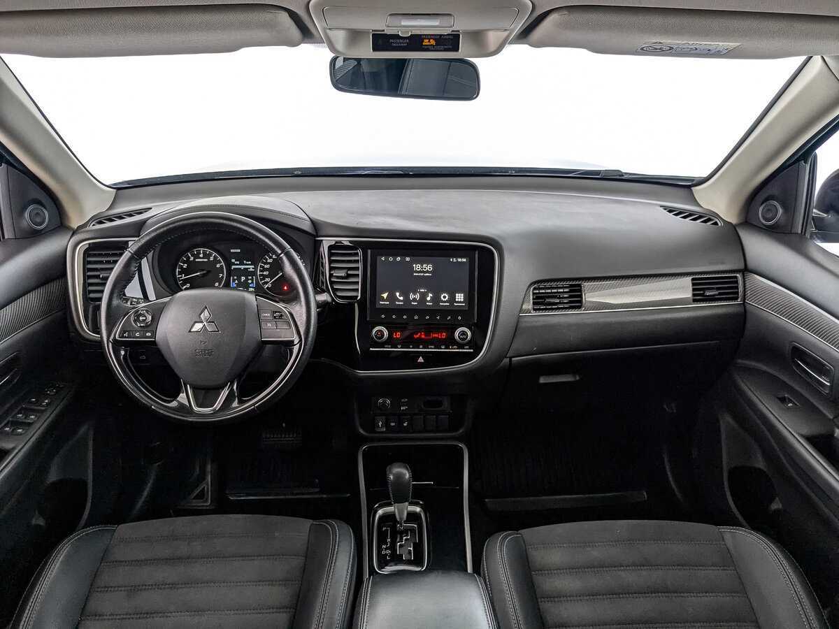 Купить Mitsubishi Outlander с пробегом. Фото: #9